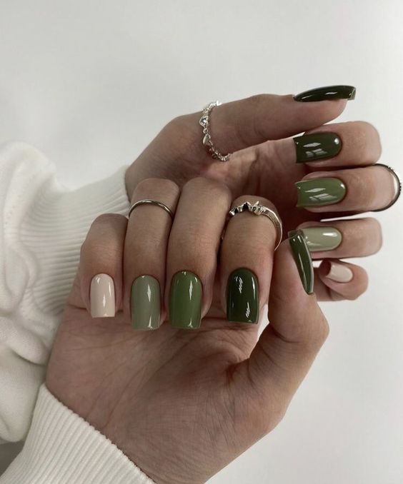 green gradient nails 