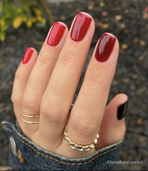 red gradient nails