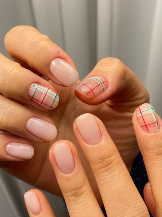 Natural nails with holiday plaid accent