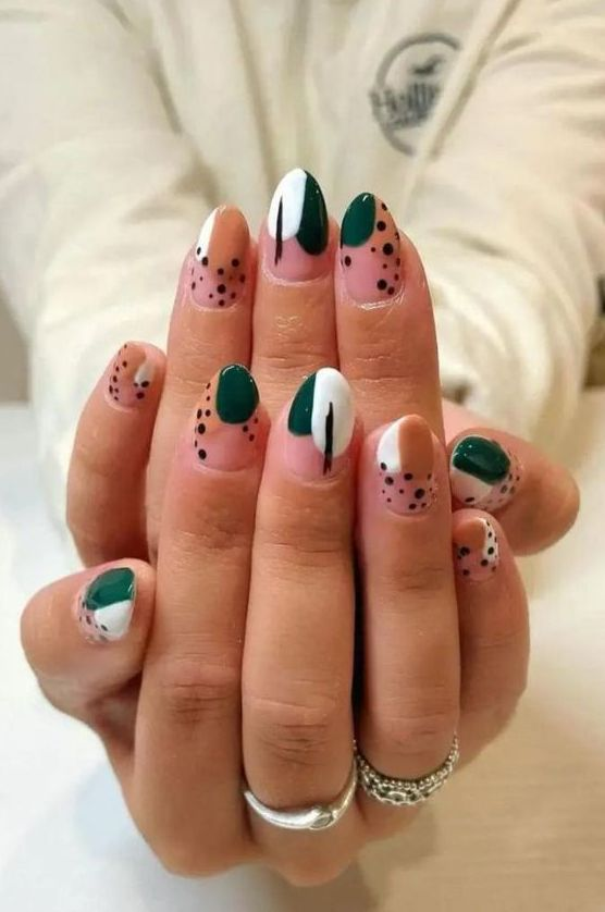 St. Patrick's Day Nail designs